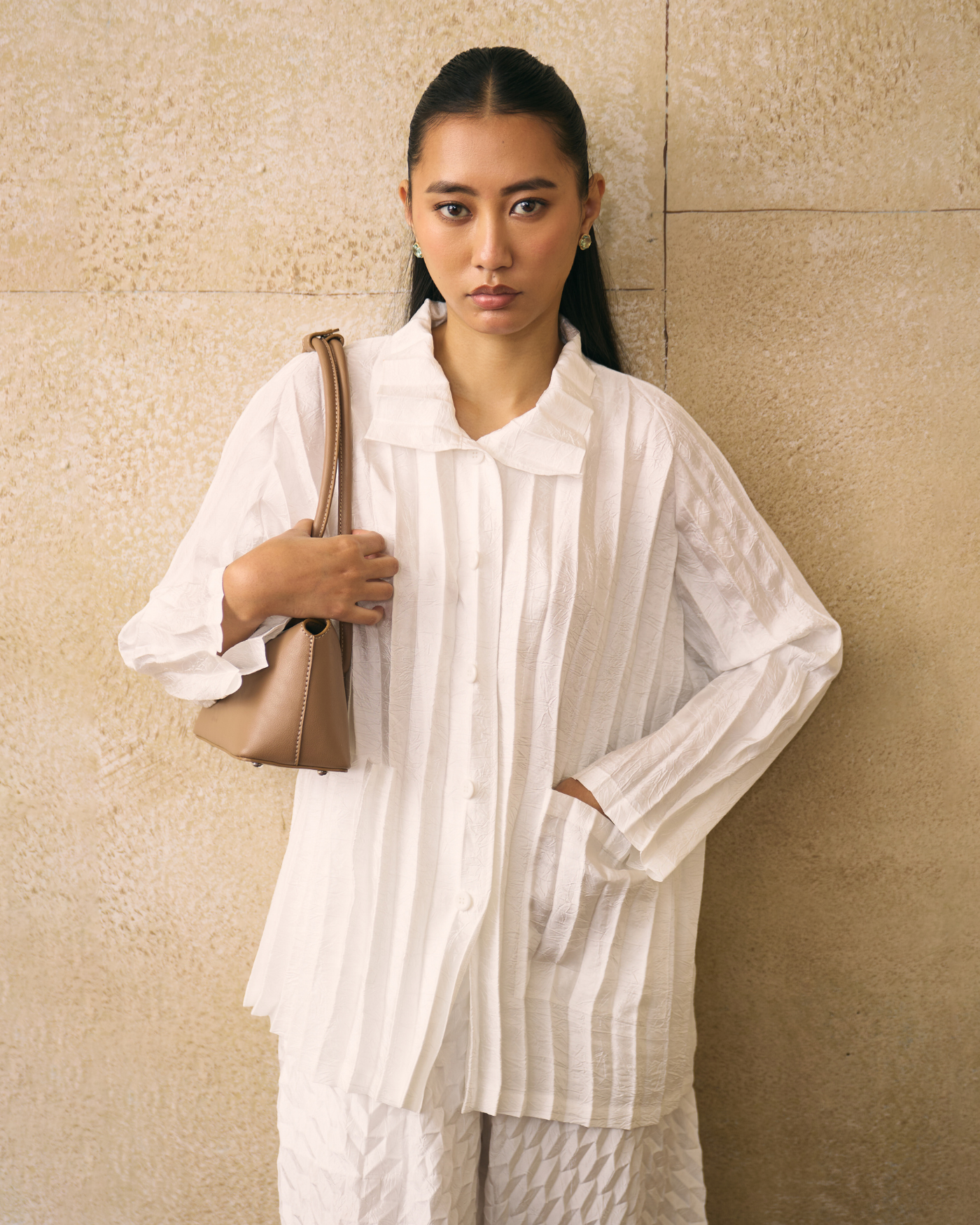 WHITE ANATONI COORD SET