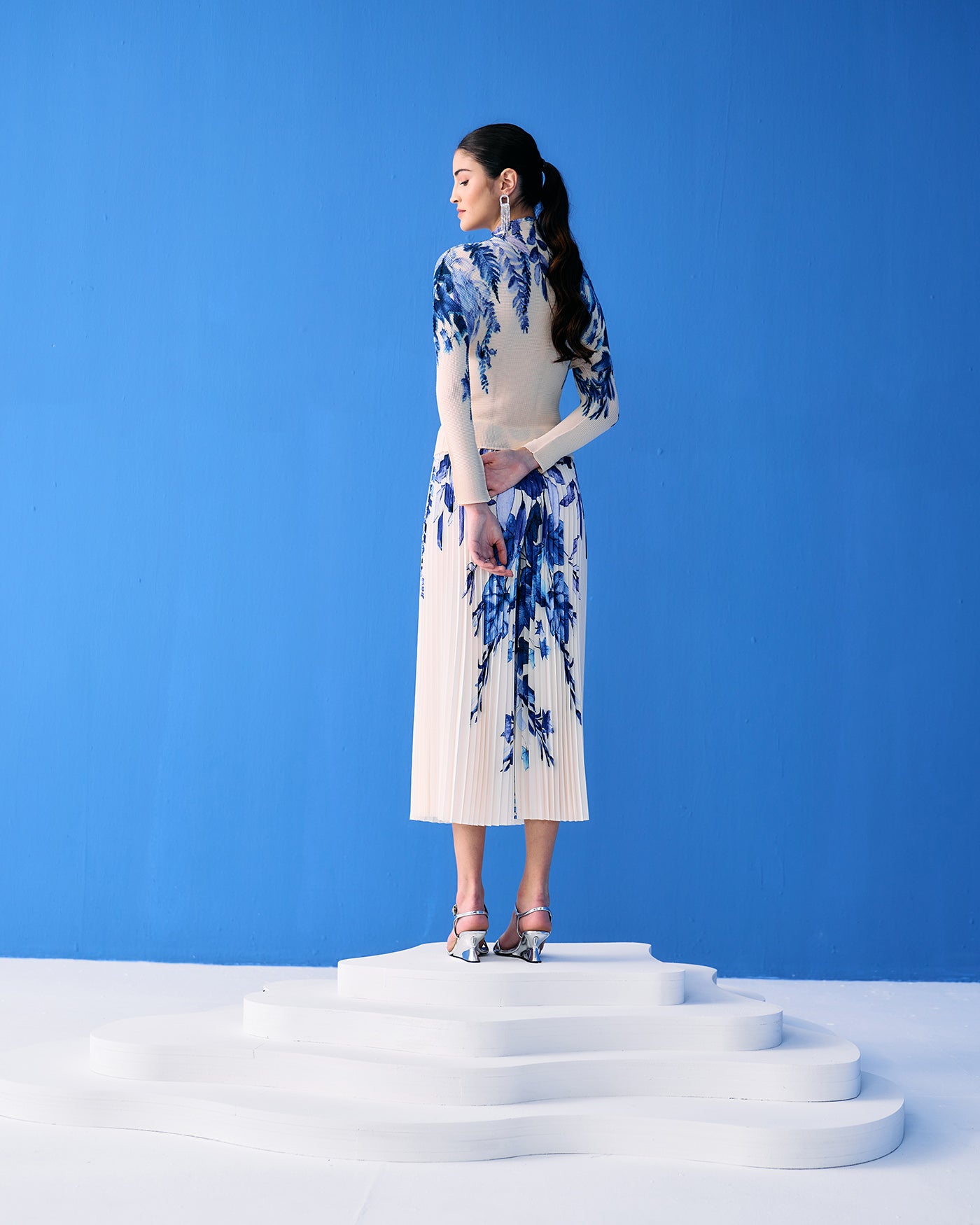 WHITE AND BLUE SPRING PRINT COORD SET