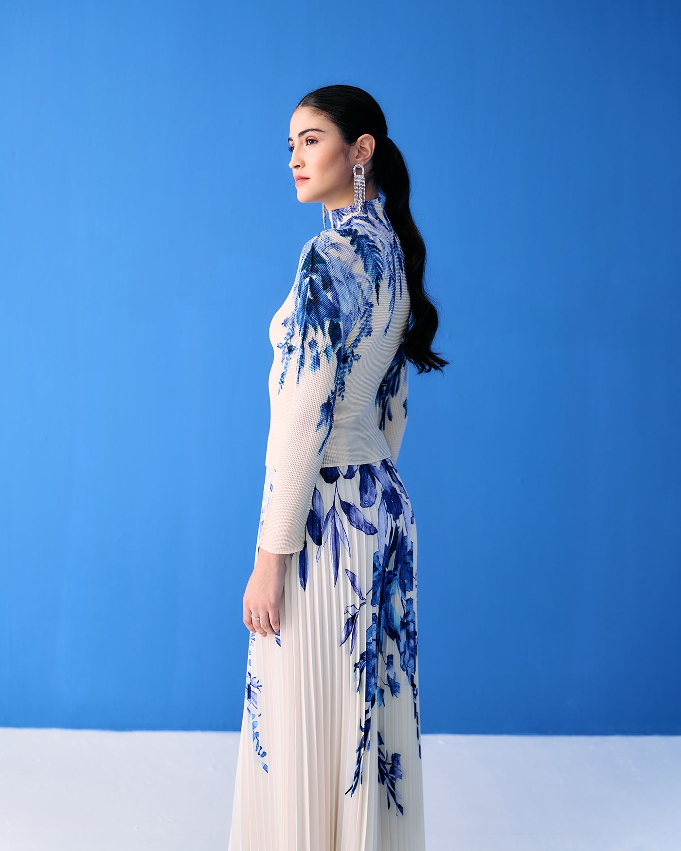 WHITE AND BLUE SPRING PRINT COORD SET