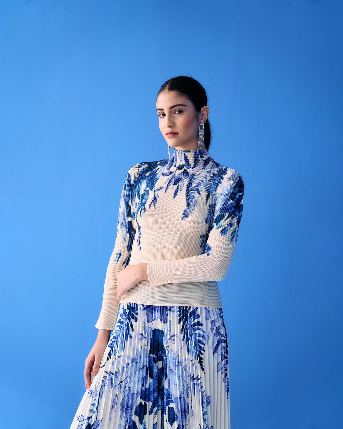 WHITE AND BLUE SPRING PRINT COORD SET