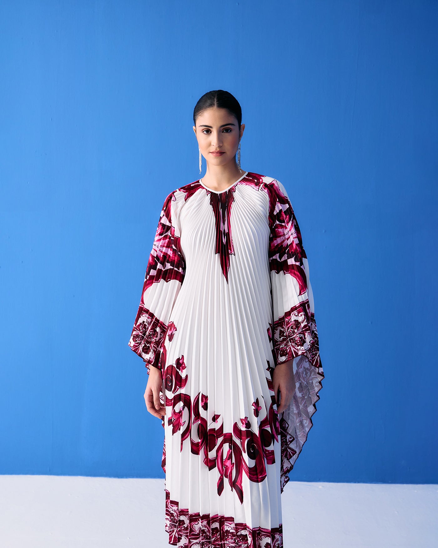 RED TROPICAL PRINTED PLEATED CAPE