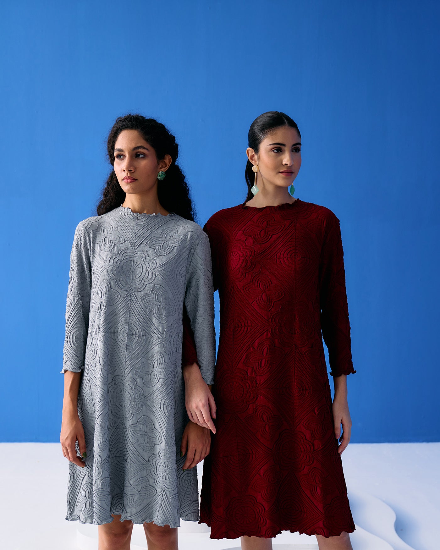 MAROON MOSIAC TEXTURED DRESS