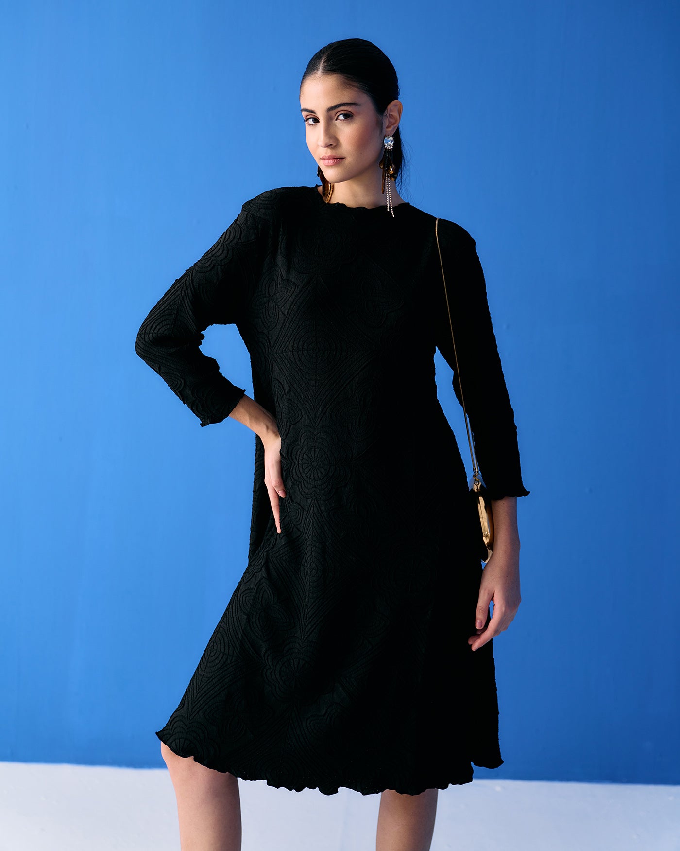 BLACK MOSIAC TEXTURED DRESS