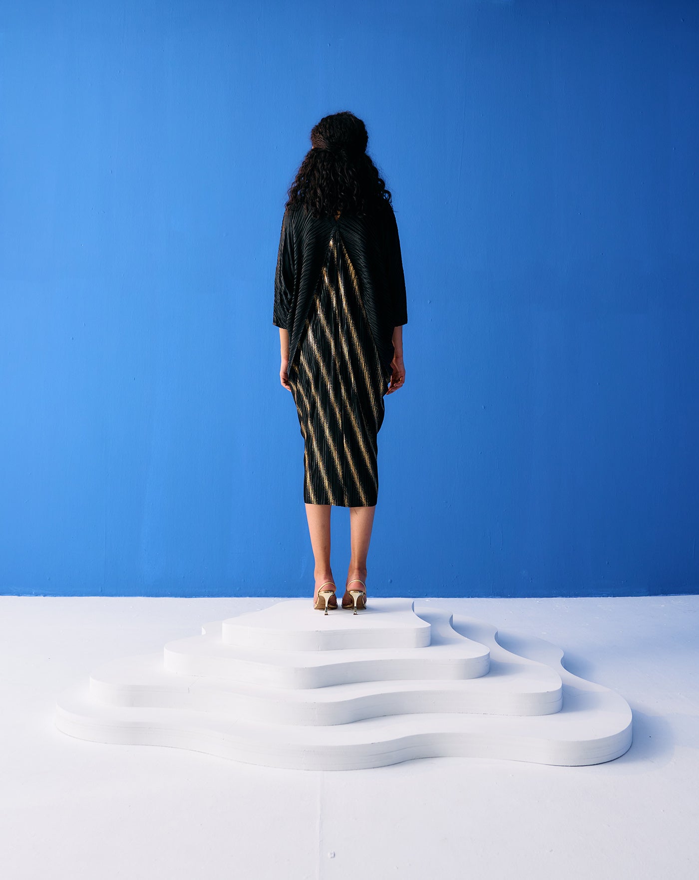 BLACK TWO TONE METALLIC DRAPE DRESS