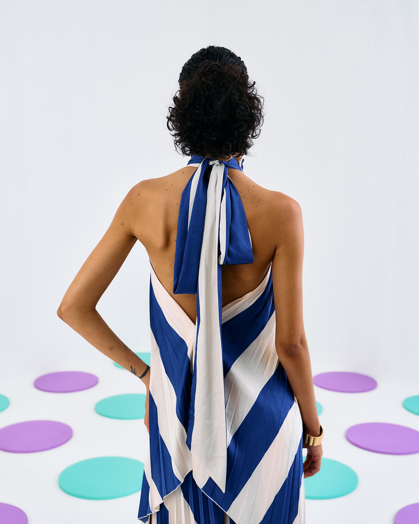 STRIPE HALTER PLEATED TOP