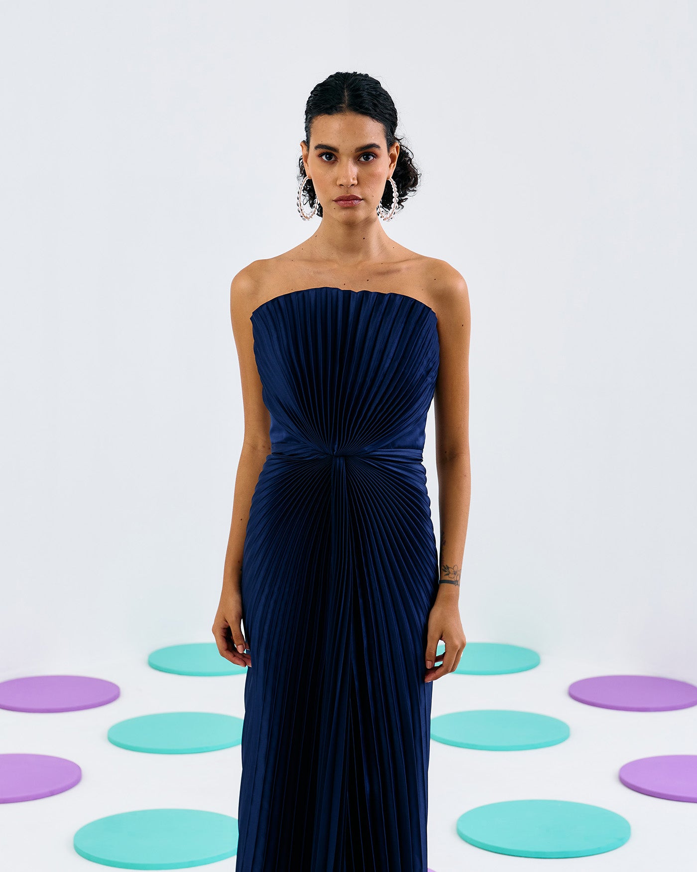 BLUE PLEATED TUBE GOWN