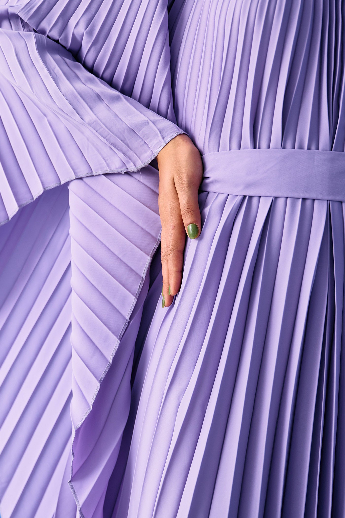 LILAC PLEATED CAPE