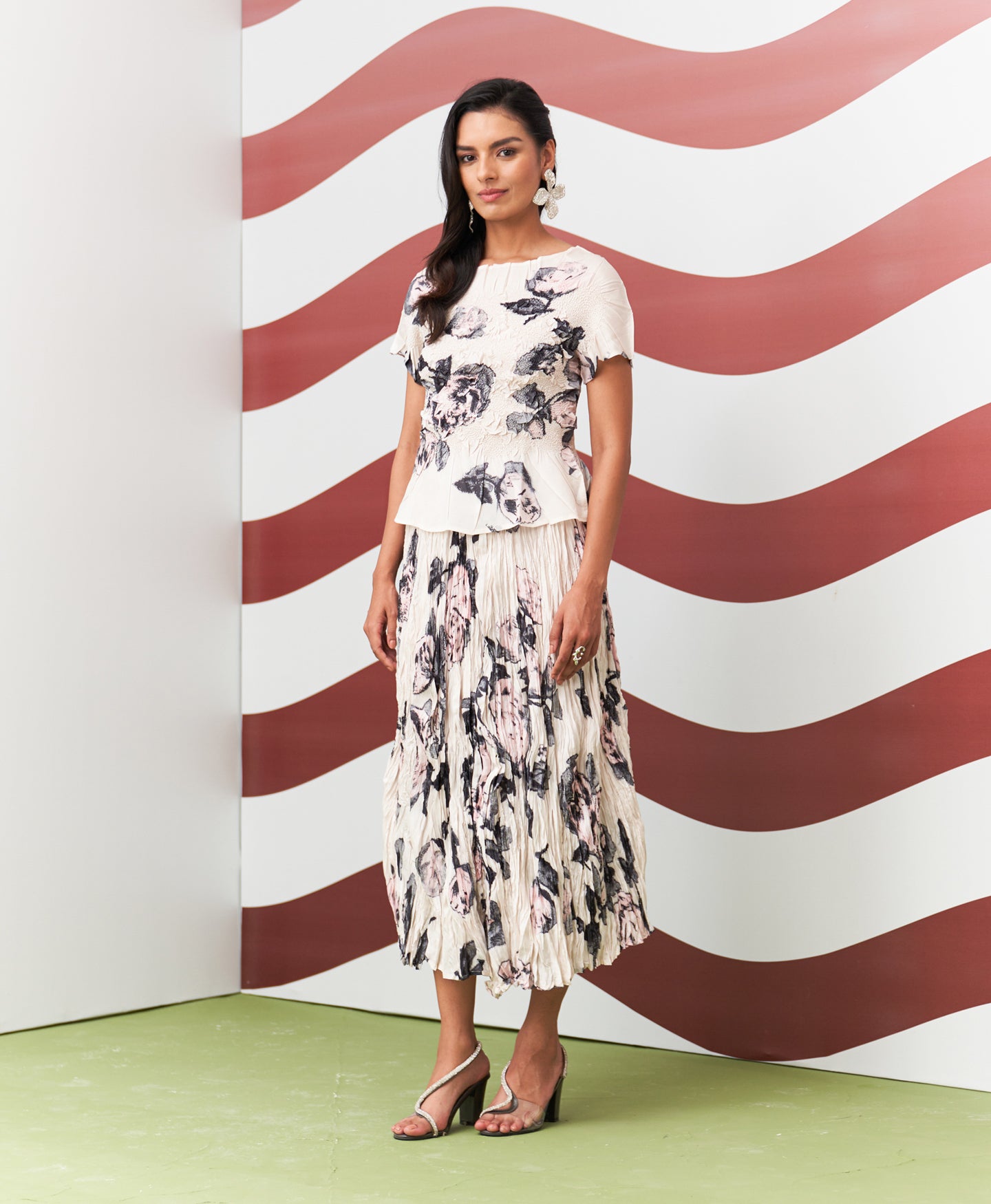 WHITE JASMIN SKIRT SET