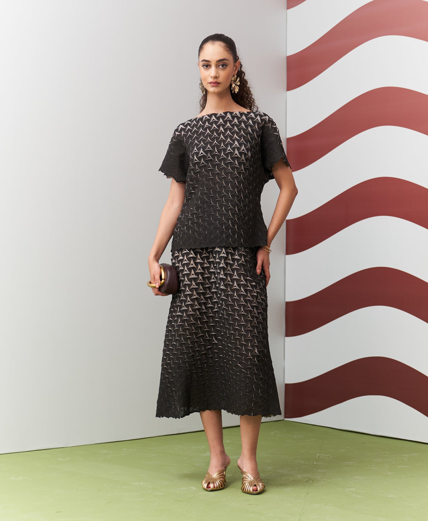 BEIGE BLACK ALTO SKIRT SET