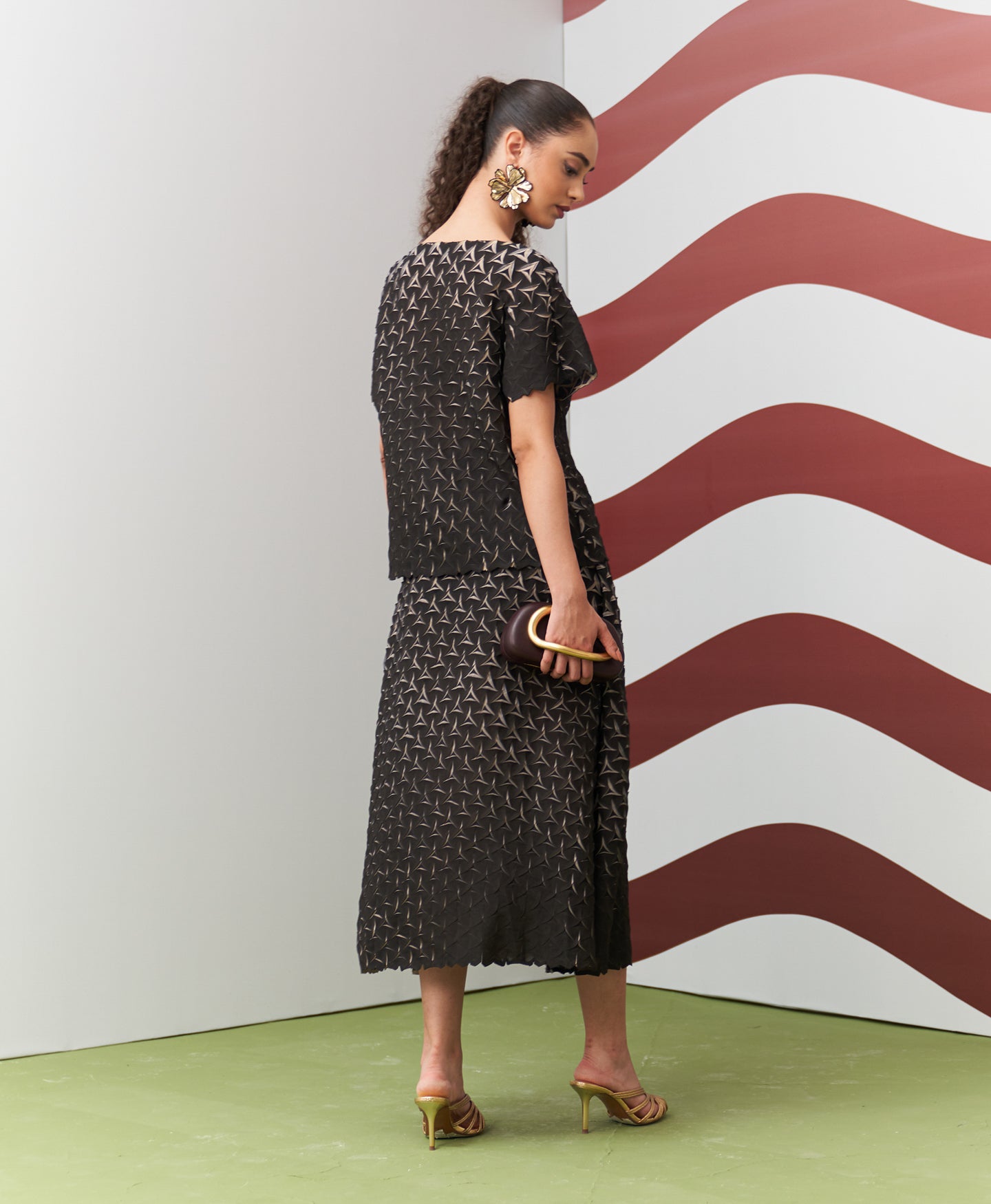 BEIGE BLACK ALTO SKIRT SET