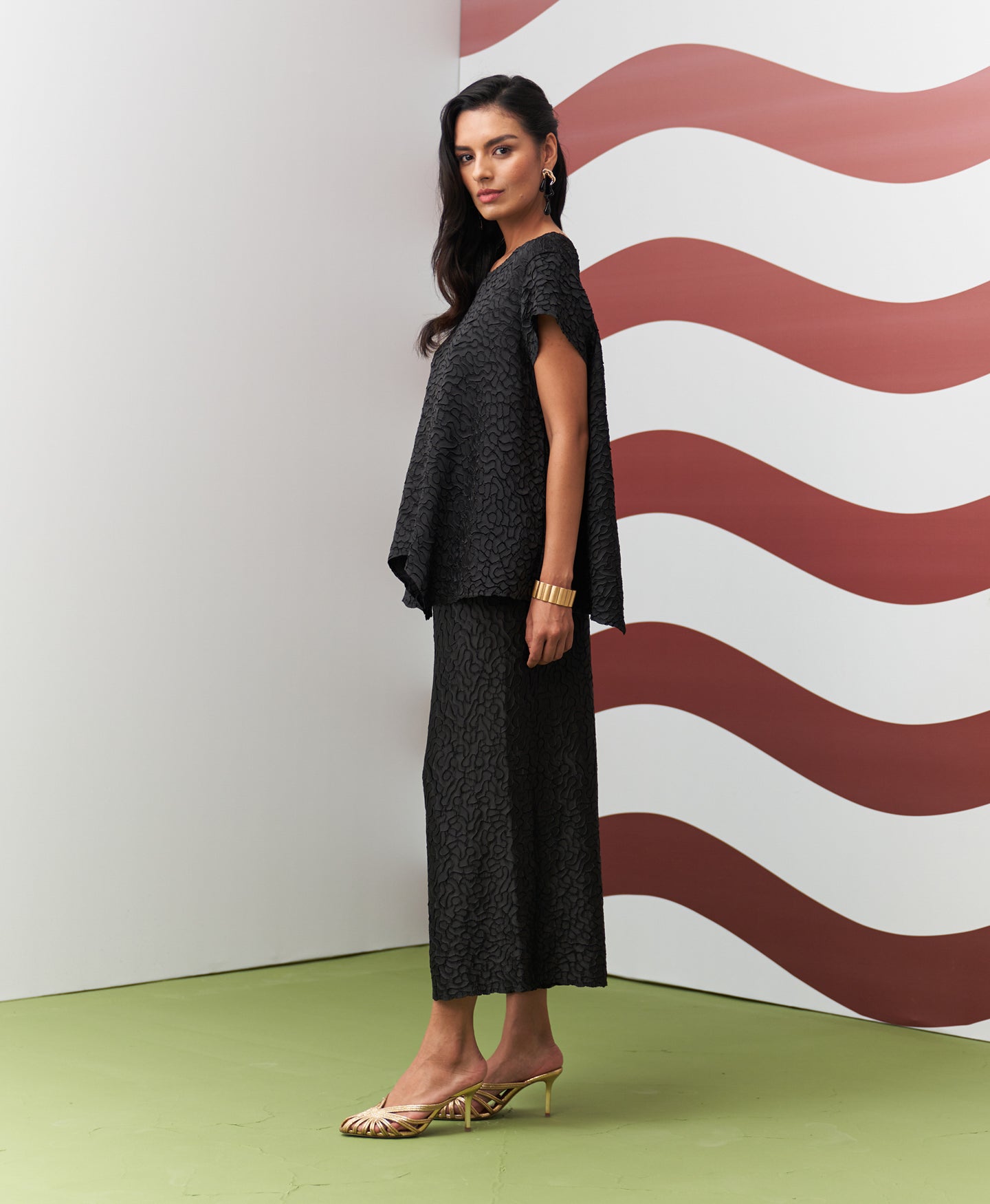 BLACK ALUME COORD SET