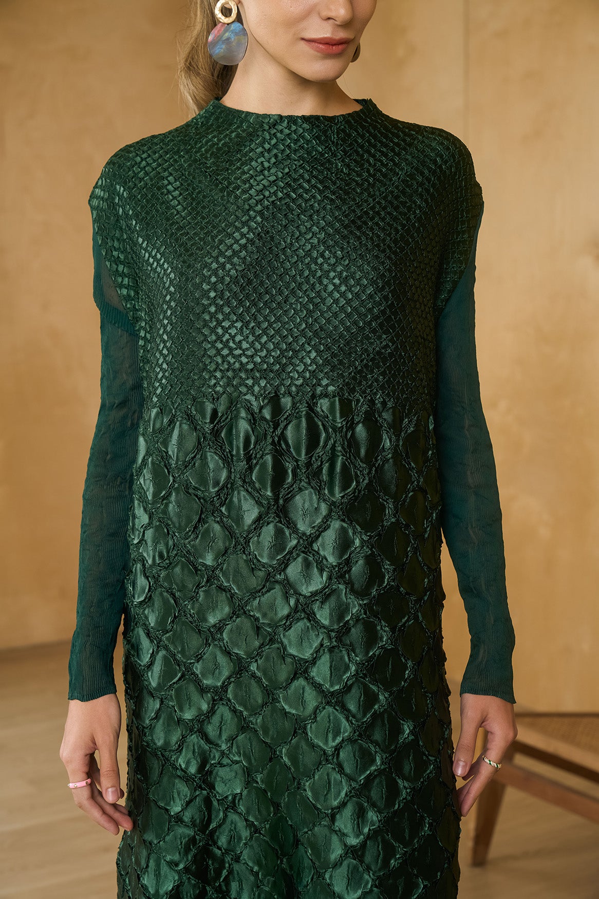 BOTTLE GREEN MERMAID TEXTURED DRESS