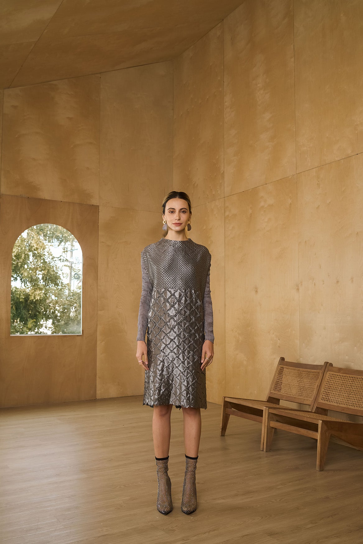 GREY MERMAID TEXTURED DRESS