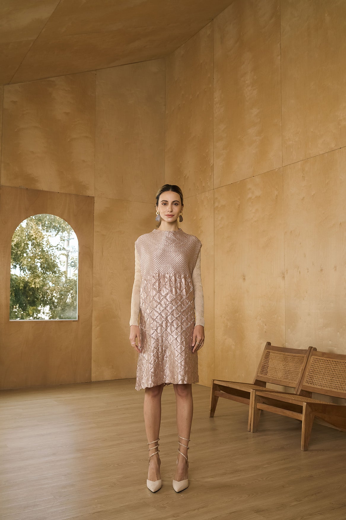 IVORY MERMAID TEXTURED DRESS