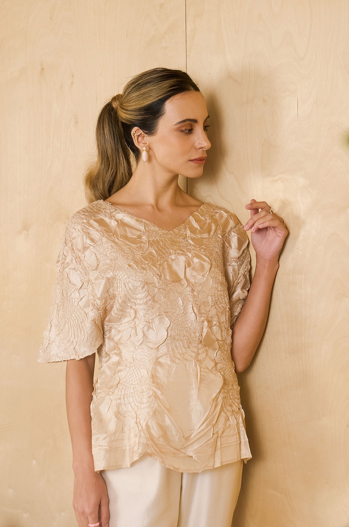 IVORY EDDAA CRINKLE TOP