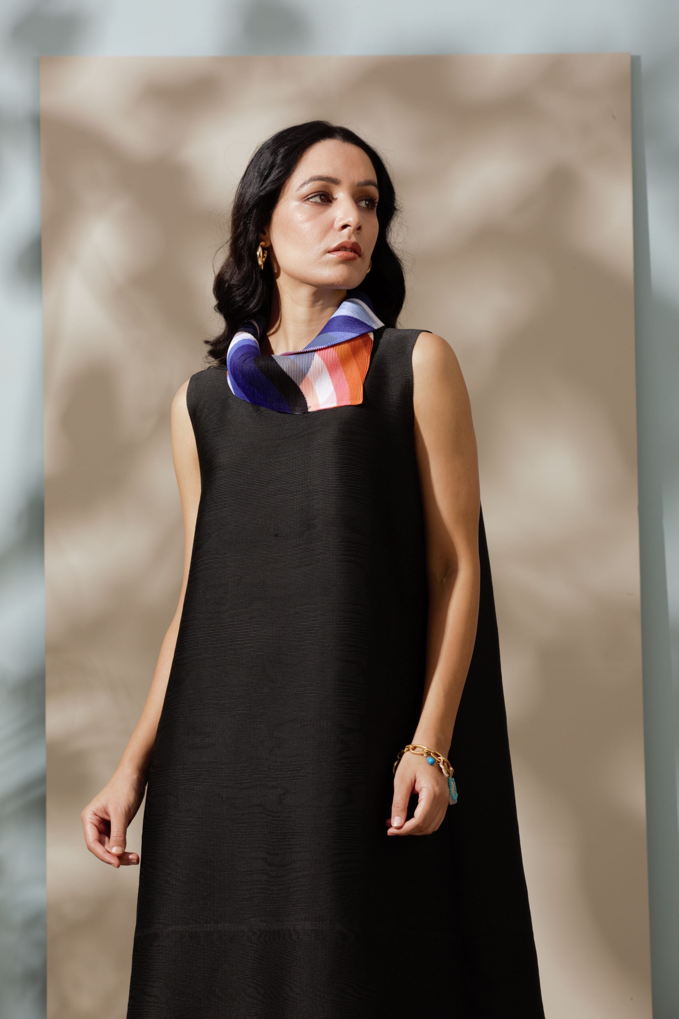 BLACK PRINTED SCARF NECK DRESS