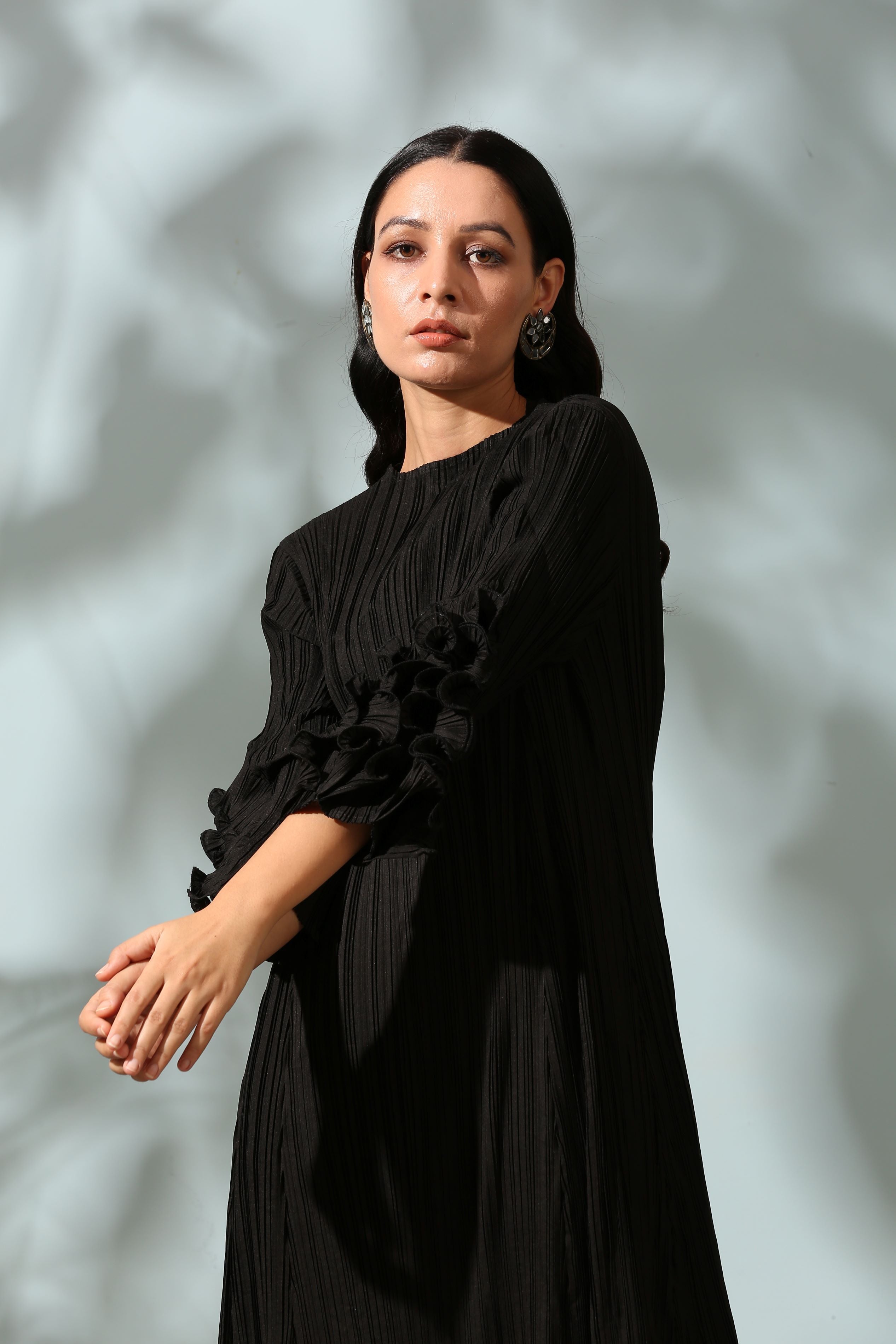 BLACK FRILL EDGE DRESS