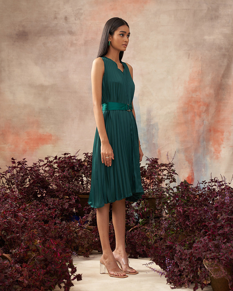 BOTTLE GREEN V NECK PLEATED DRESS