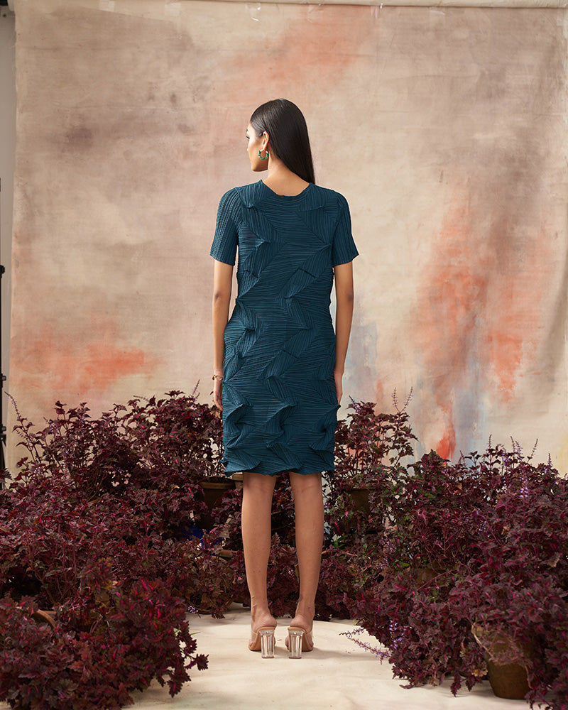 BOTTLE GREEN CRUSHED TEXTURED DRESS