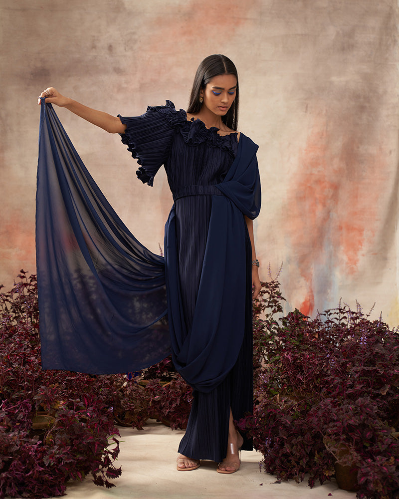 BLUE FLOWER PLEATED GOWN SAREE
