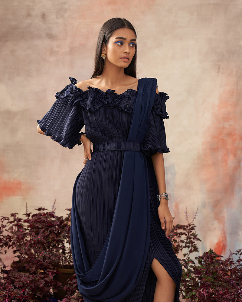 BLUE FLOWER PLEATED GOWN SAREE