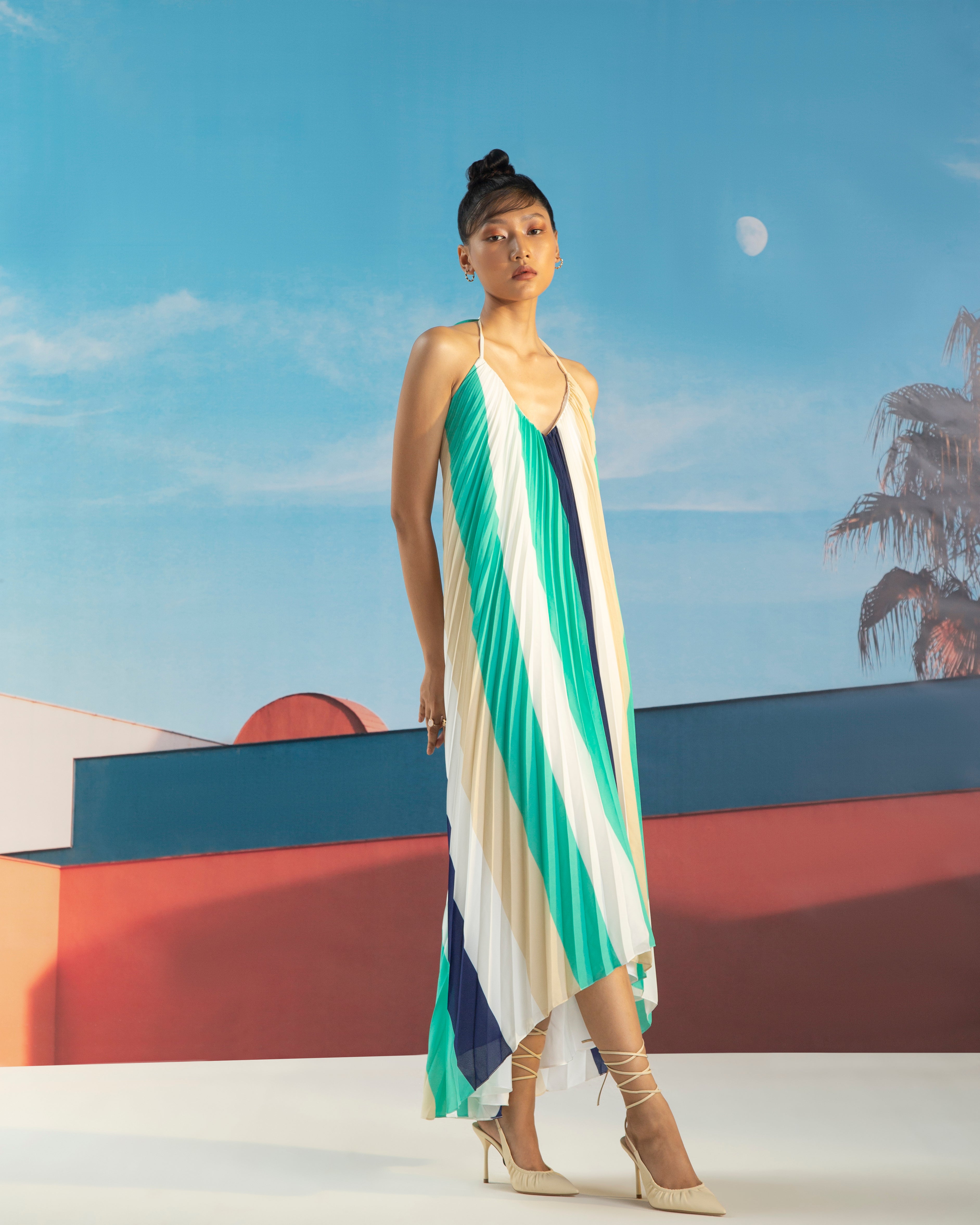 STRIPE PRINT PLEATS DRESS