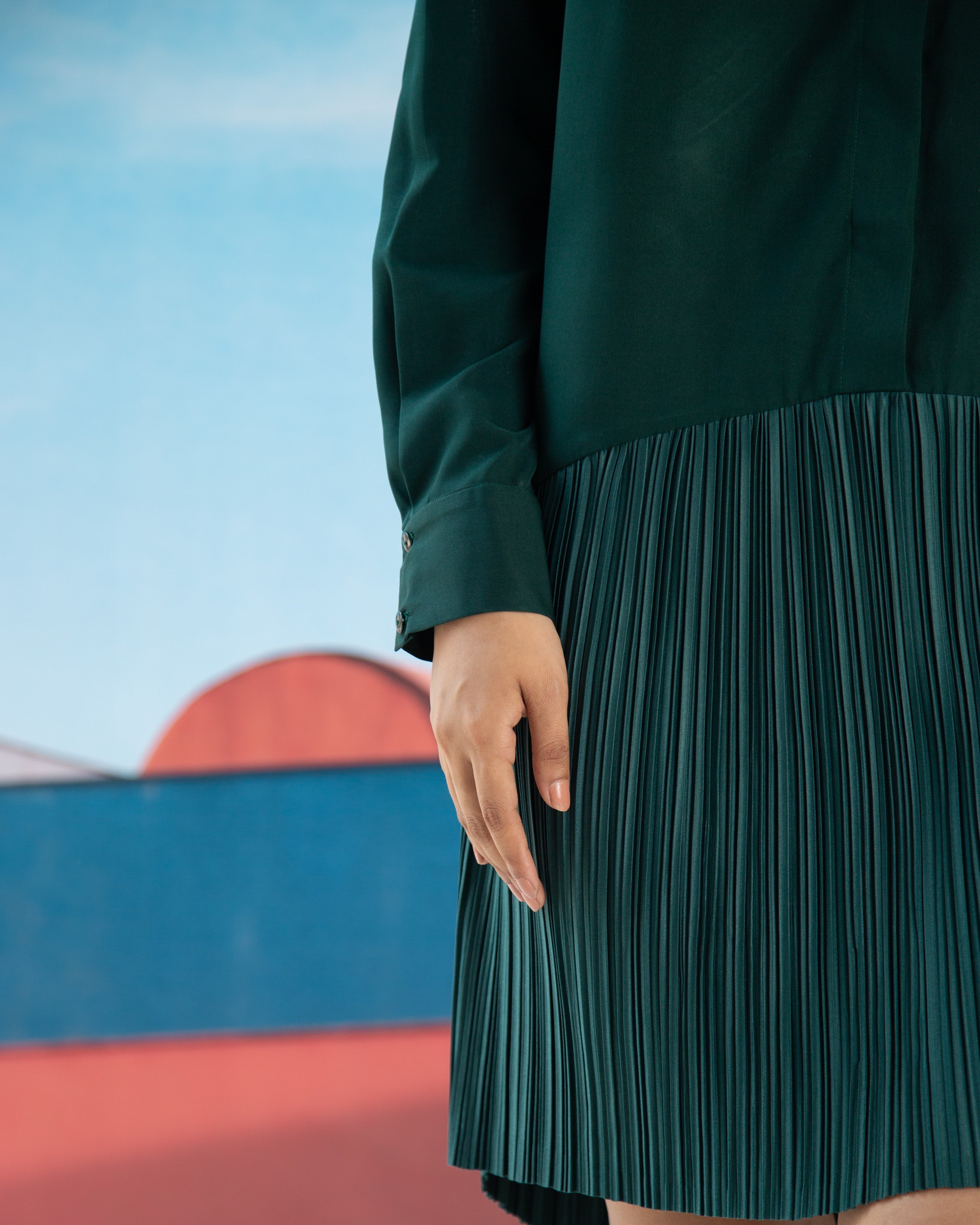 GREEN SHIRT PLEATS DRESS