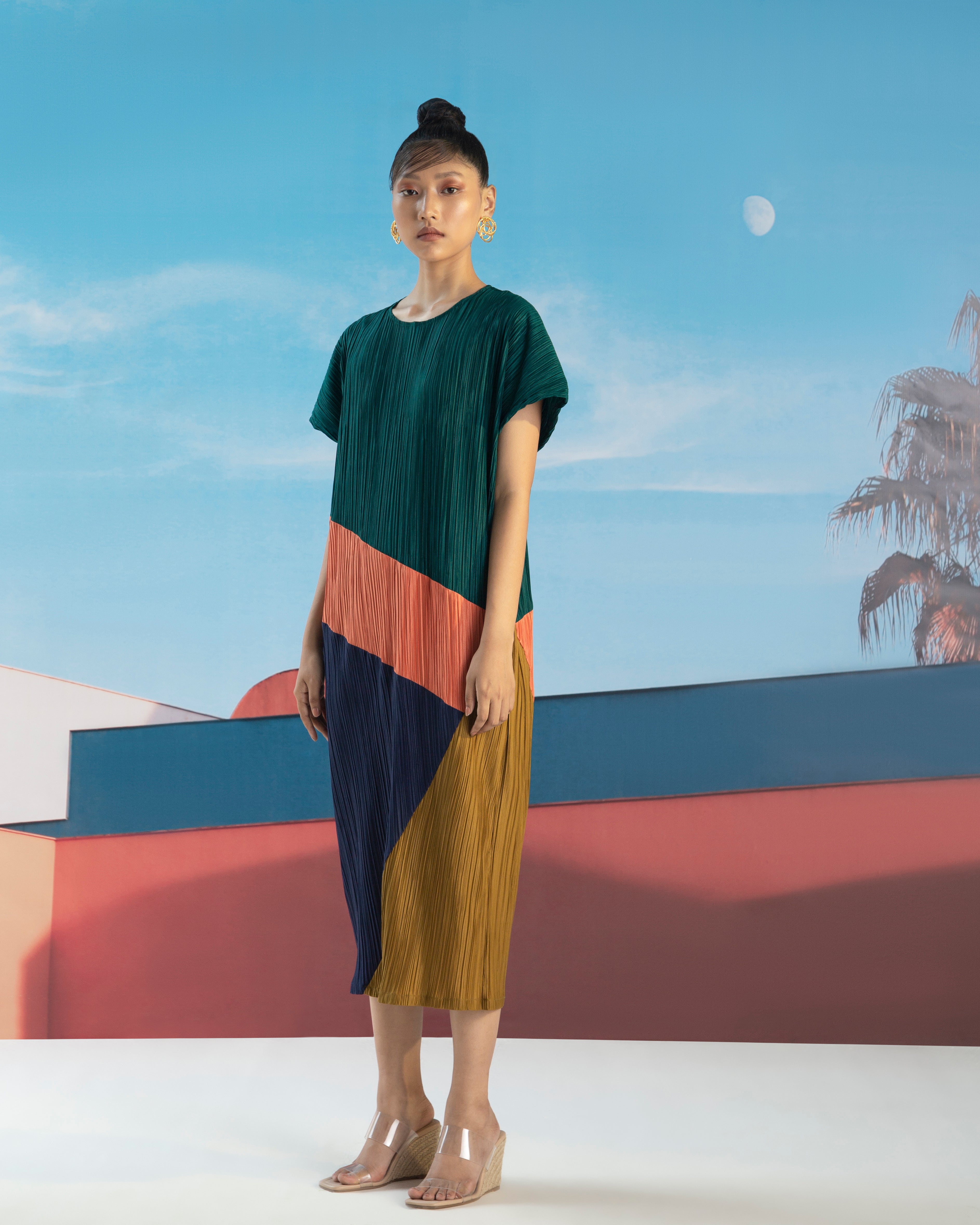 GREEN COLOR BLOCK ADULT DRESS