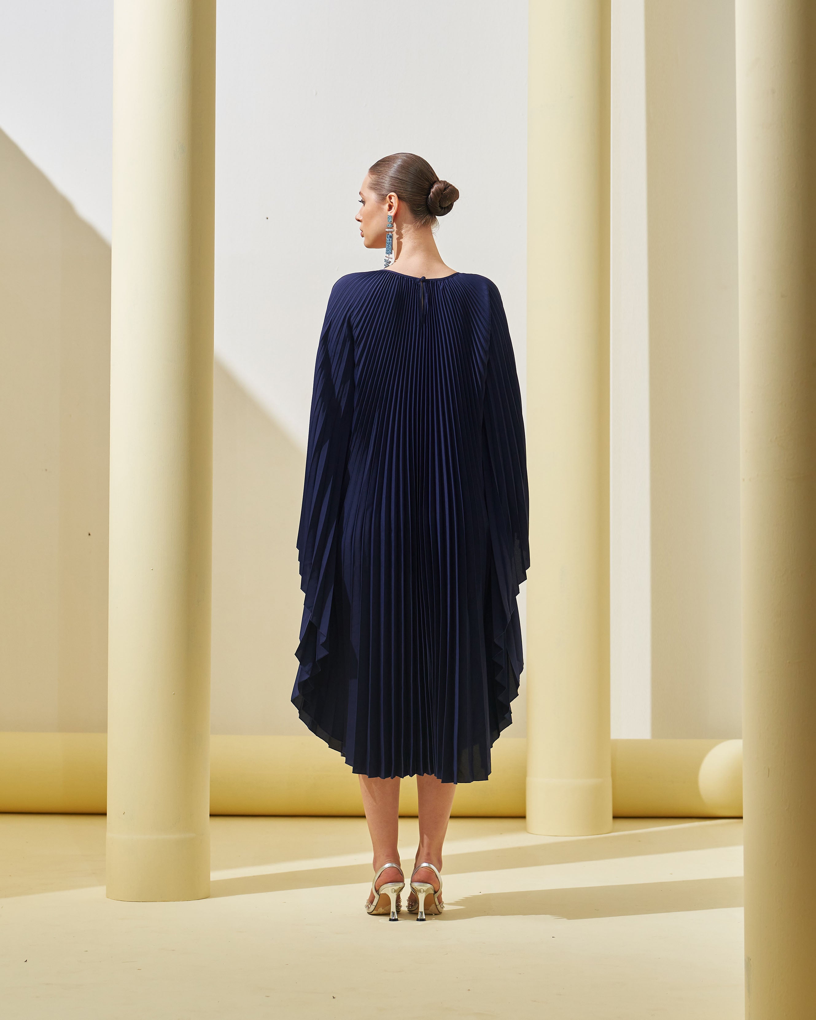 BLUE PLEATED CAPE
