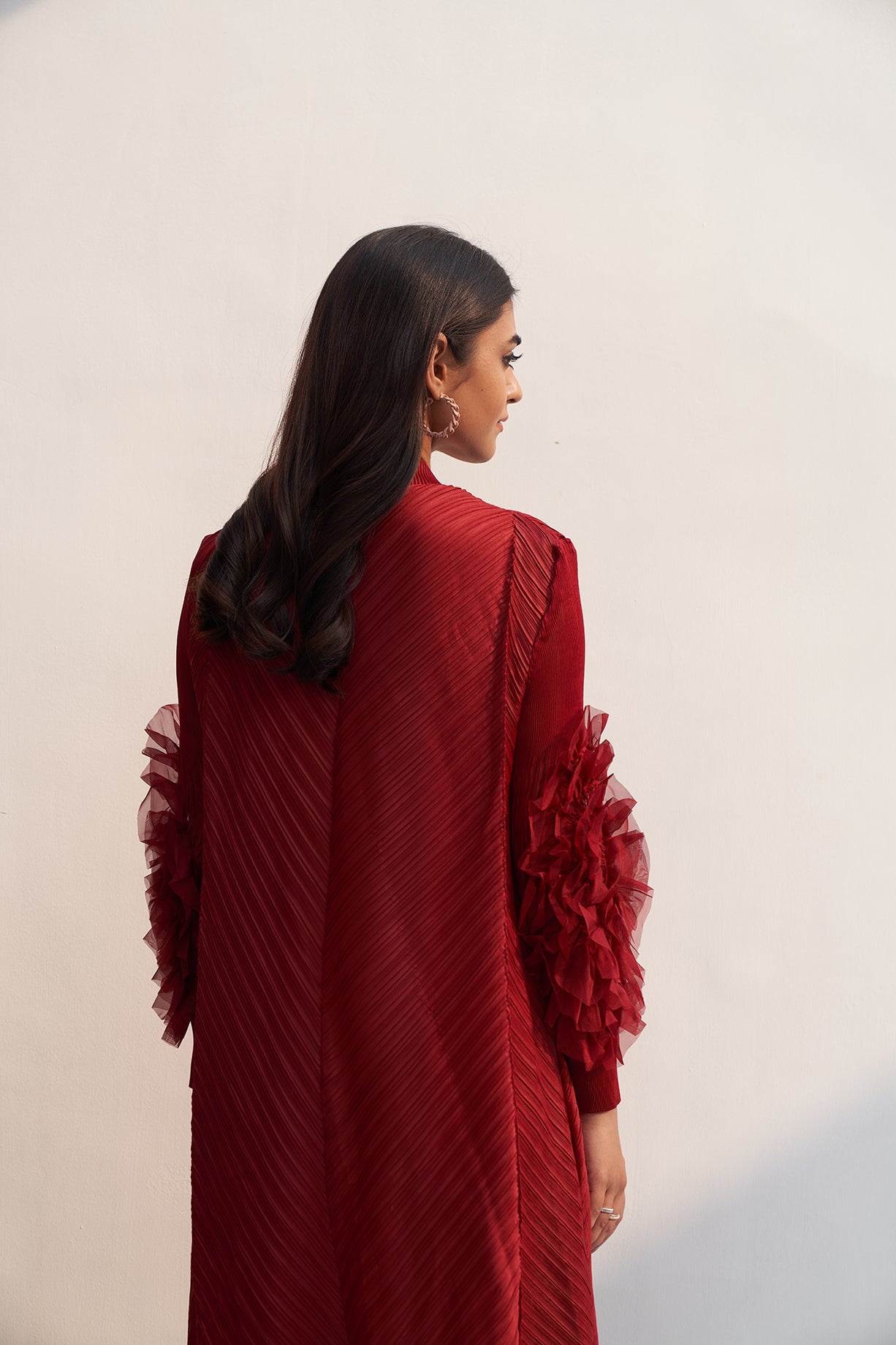 MAROON FLOWER SLEEVES PLEAT DRESS