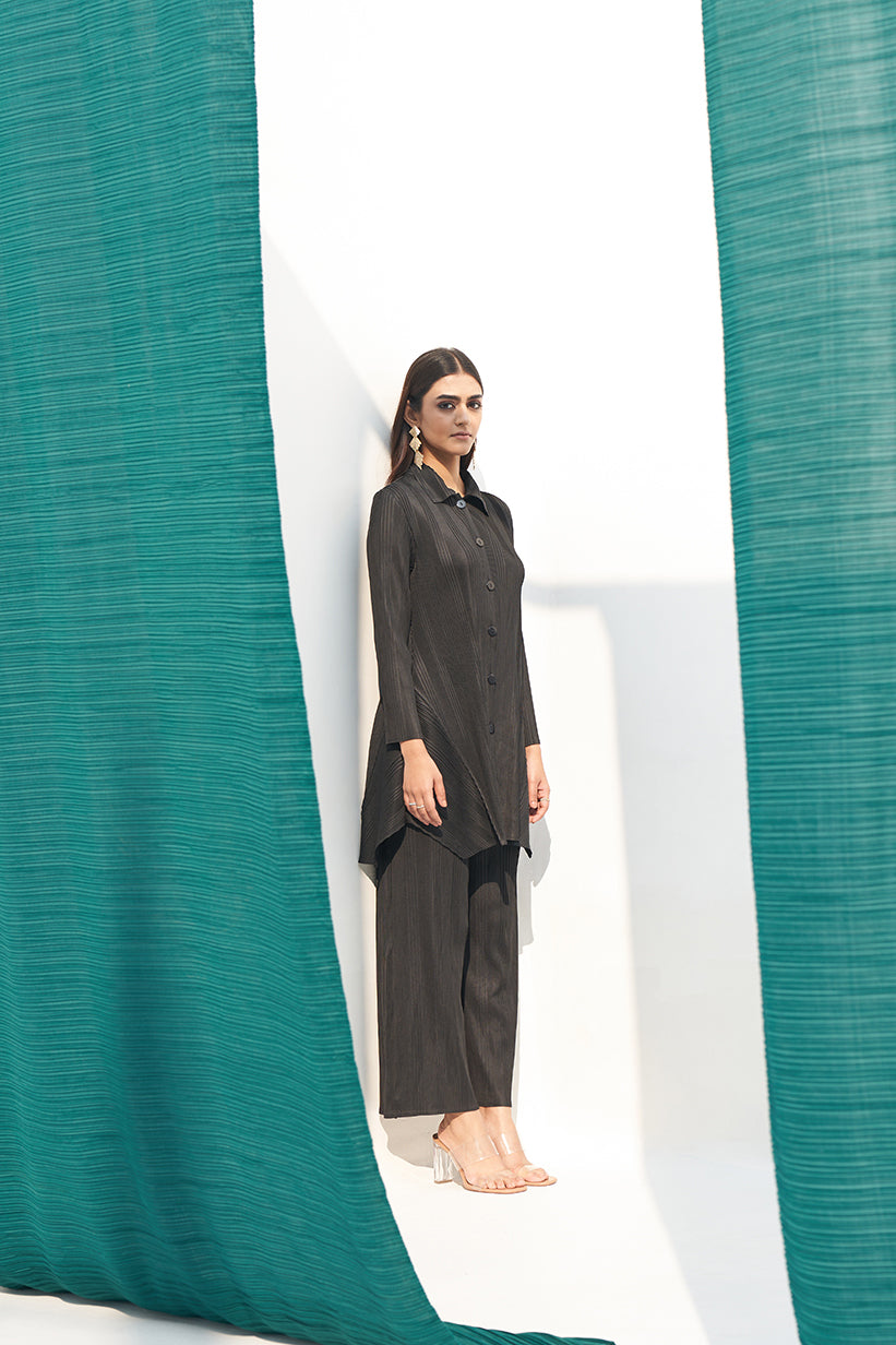 BLACK FRENCH PLEATED COORD SET