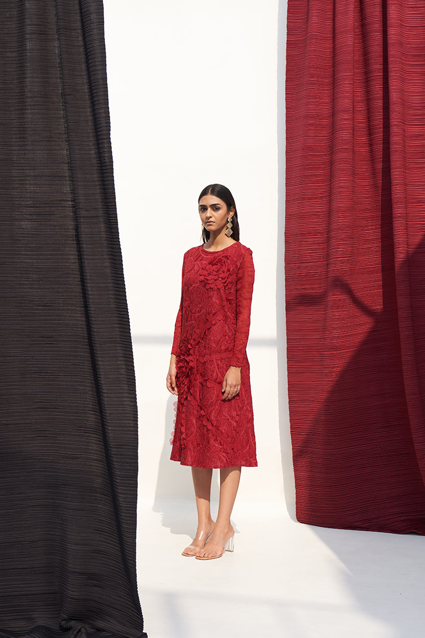 RED FLOWER CRUSHED LONG DRESS