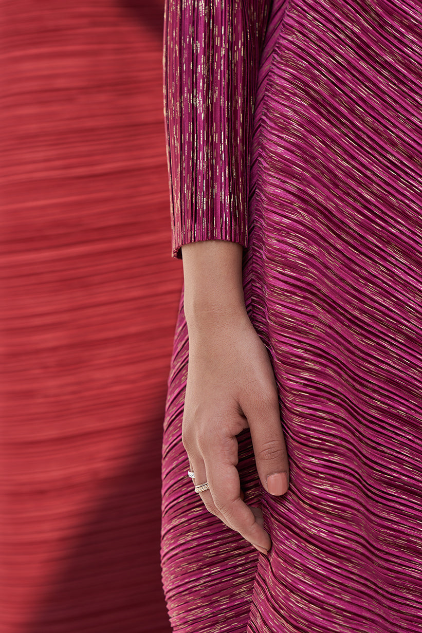 RED METALLIC LONG V NECK COORD SET