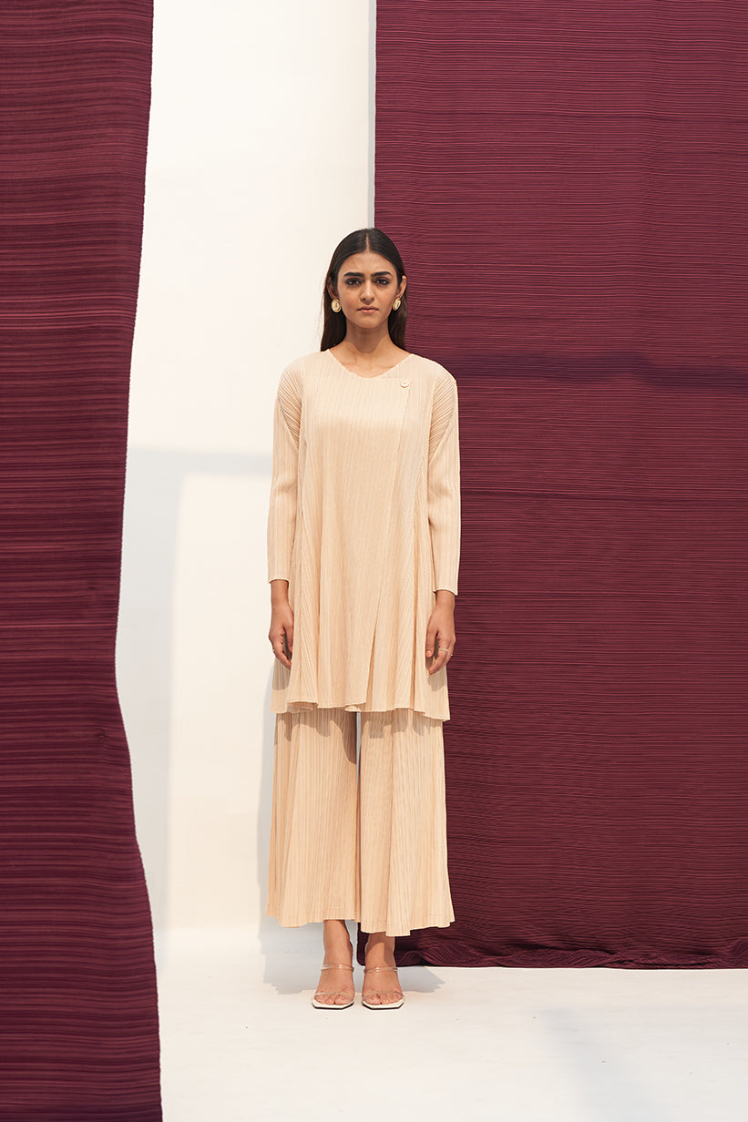 BEIGE FLAP BUTTON KURTI SET