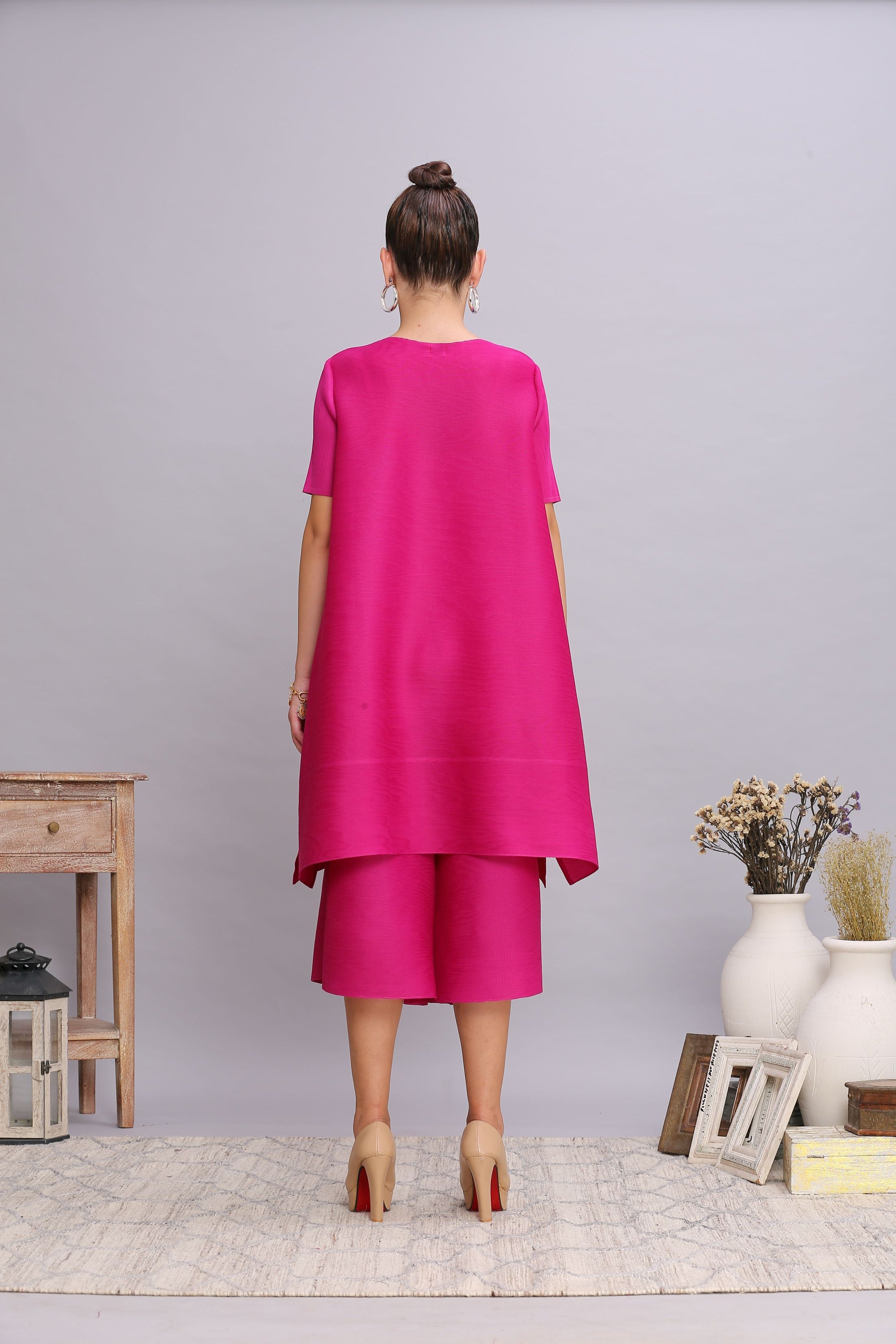 FUSCIA DETAIL NECK KURTI SET