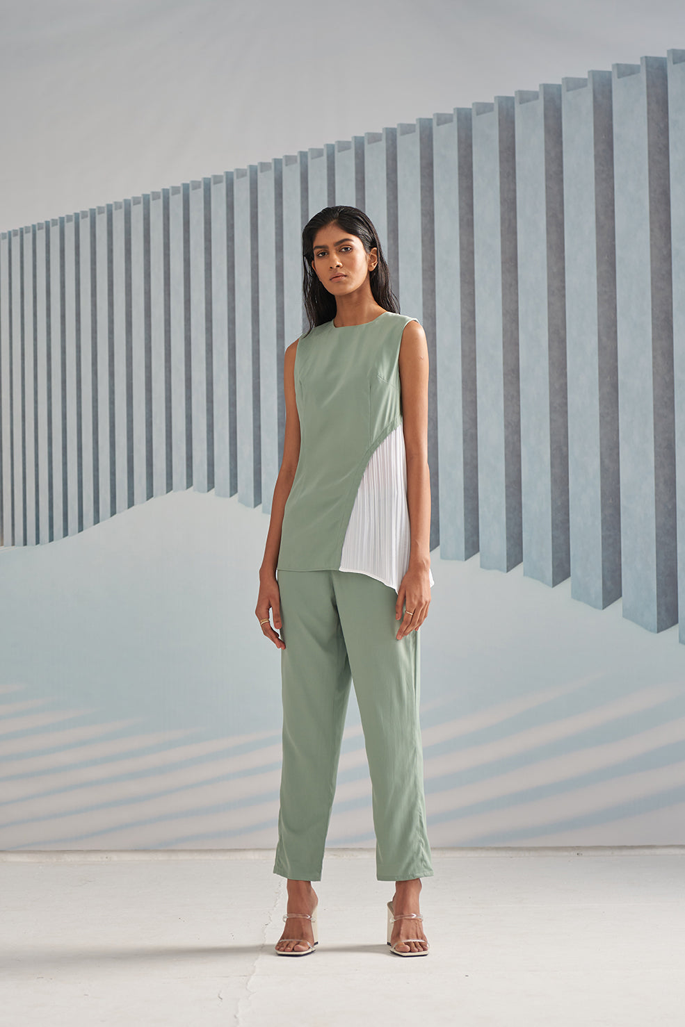 GREEN CREPE WITH WHITE PLEATS TOP & PANT SET