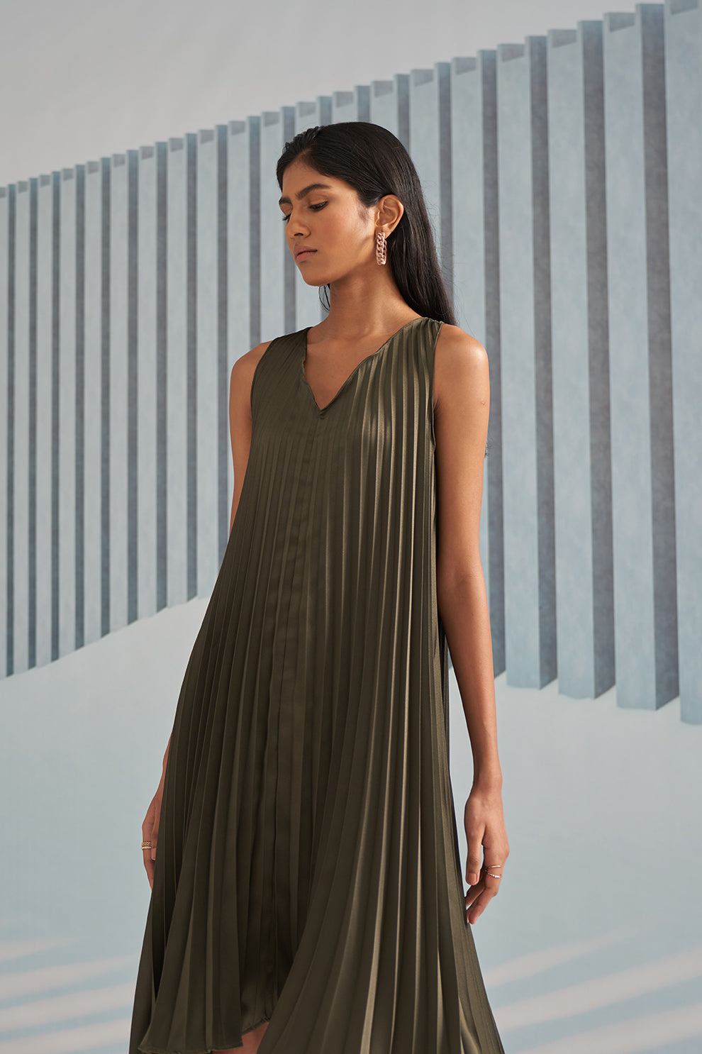 MILITARY GREEN V NECK PLEATED DRESS