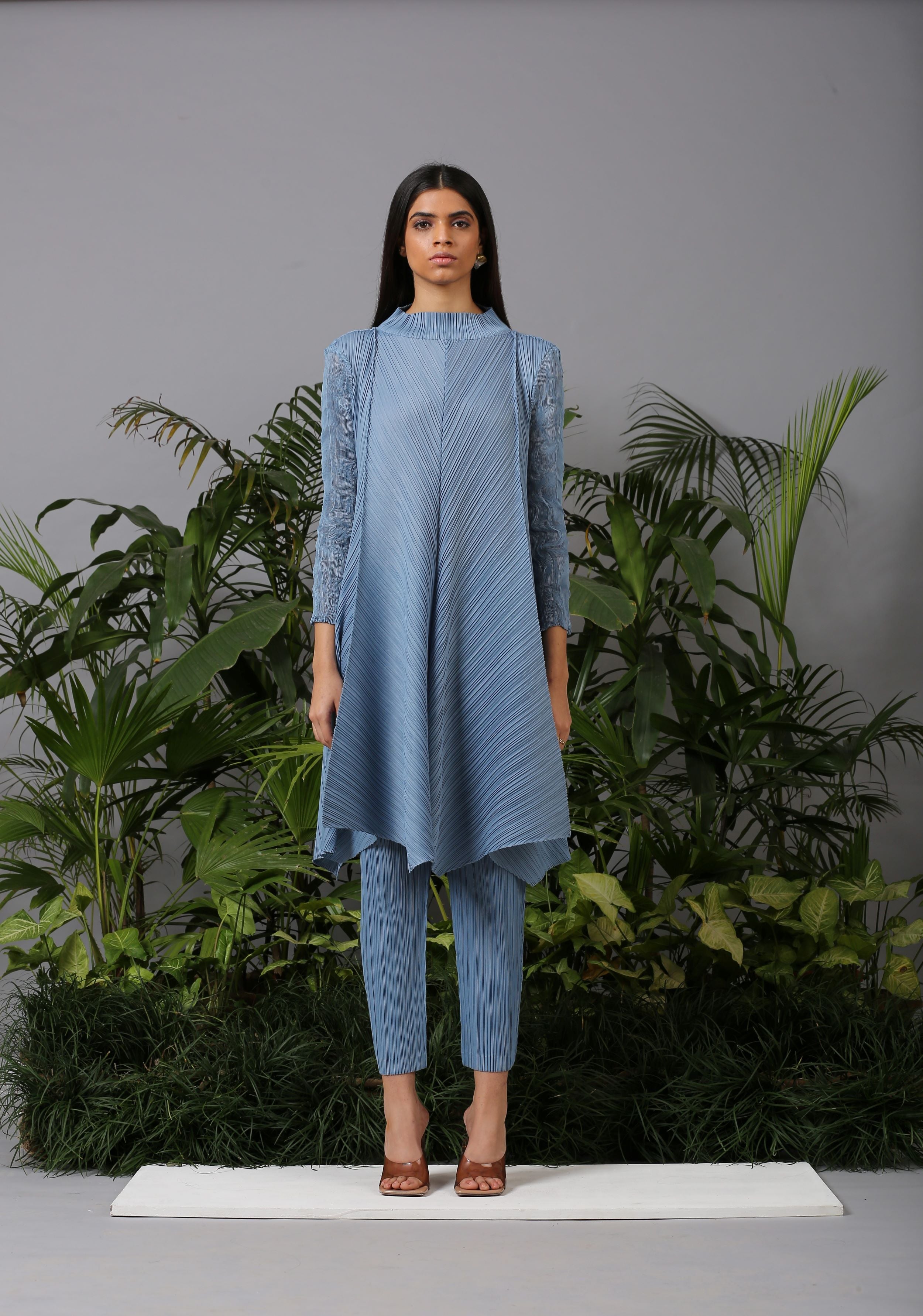 POWDER BLUE CRUSHED SLEEVES KURTI SET