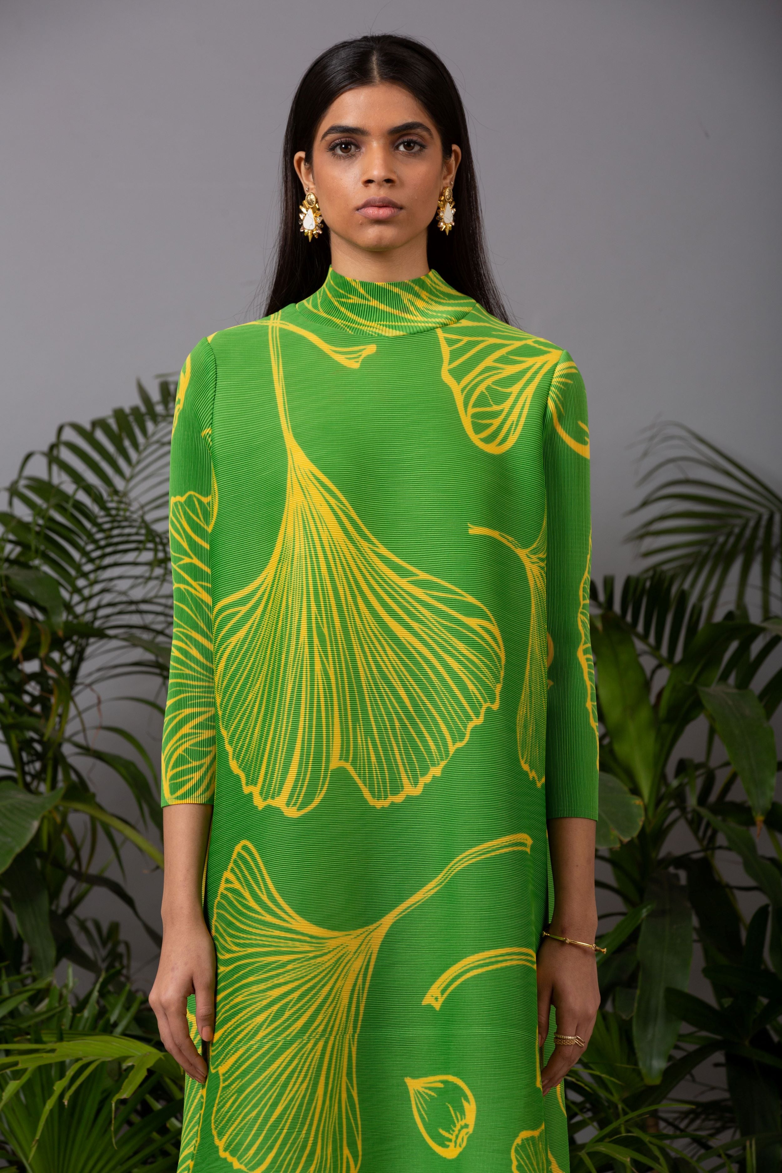 GREEN SUMMER PRINT PLEATS DRESS