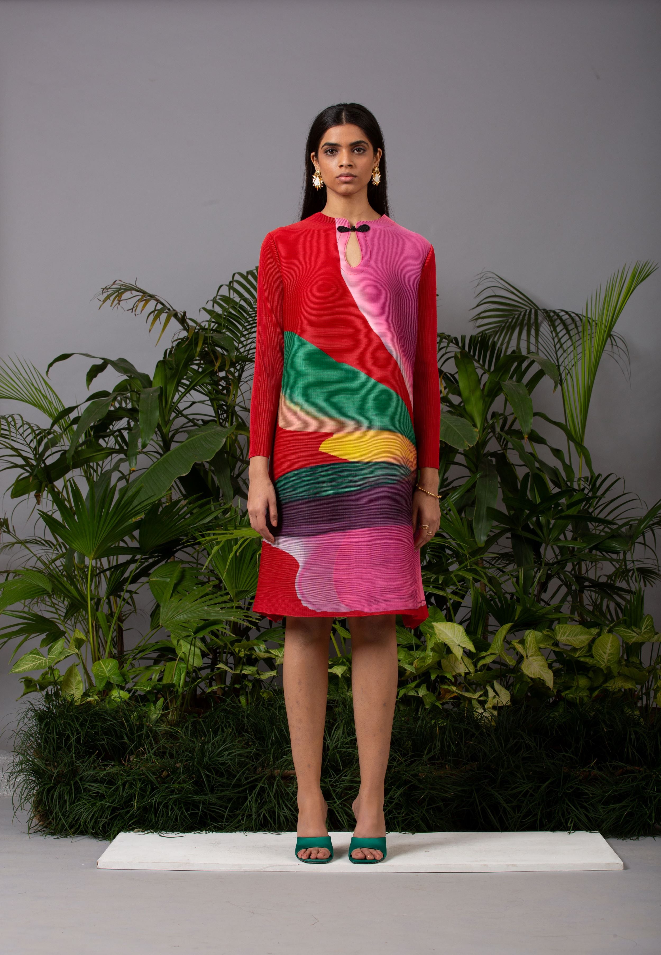 PINK VIBRANT PRINT PLEATS DRESS