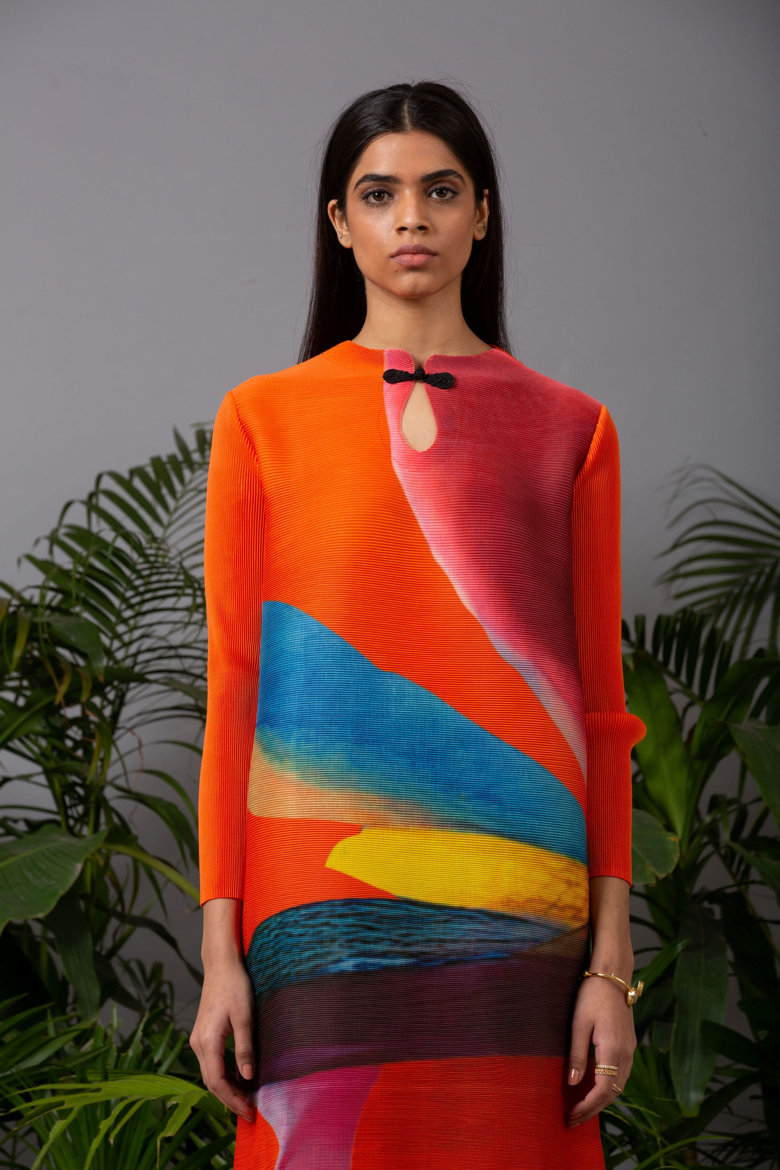 ORANGE VIBRANT PRINT PLEATS DRESS