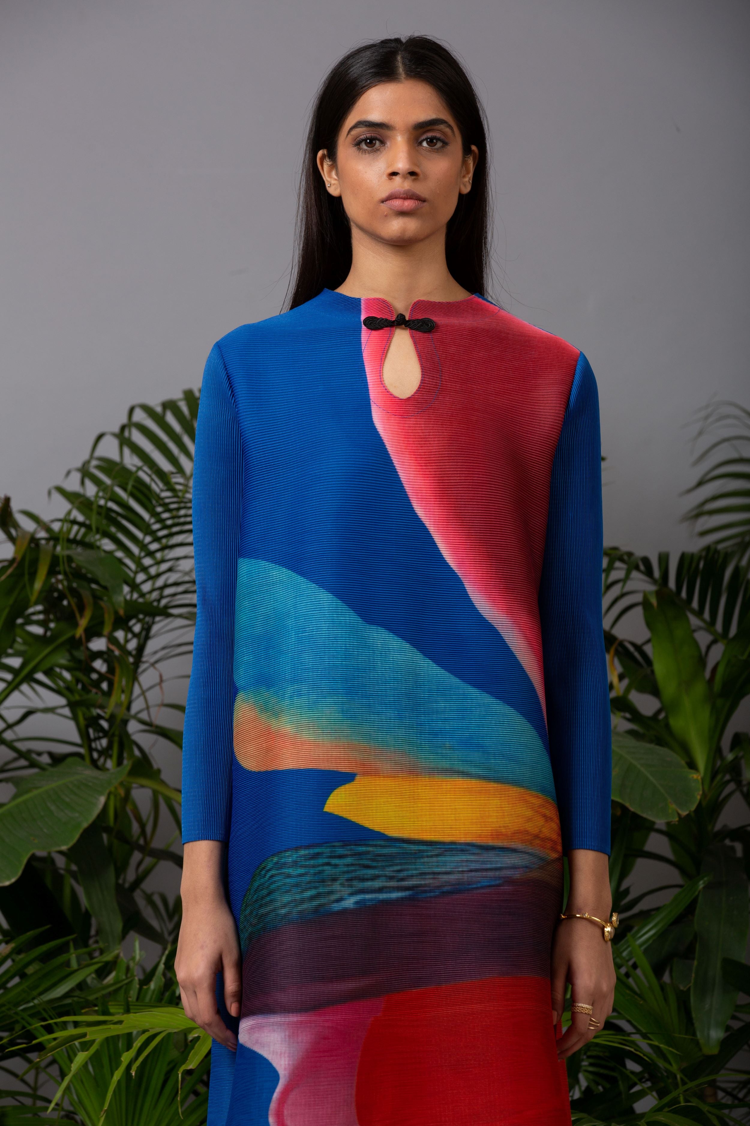 BLUE VIBRANT PRINT PLEATS DRESS