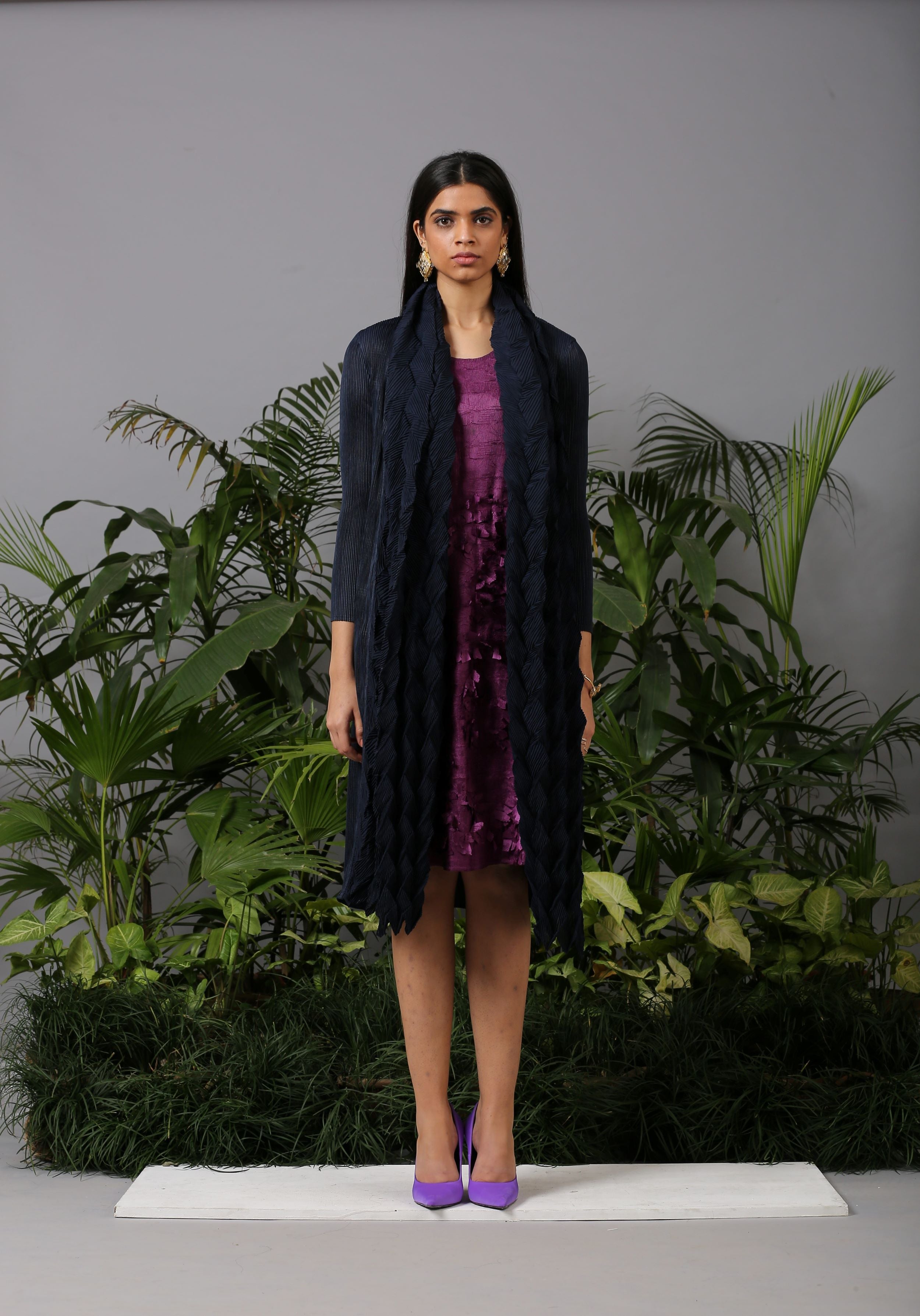 NAVY BLUE CRUSHED & TEXTURED JACKET