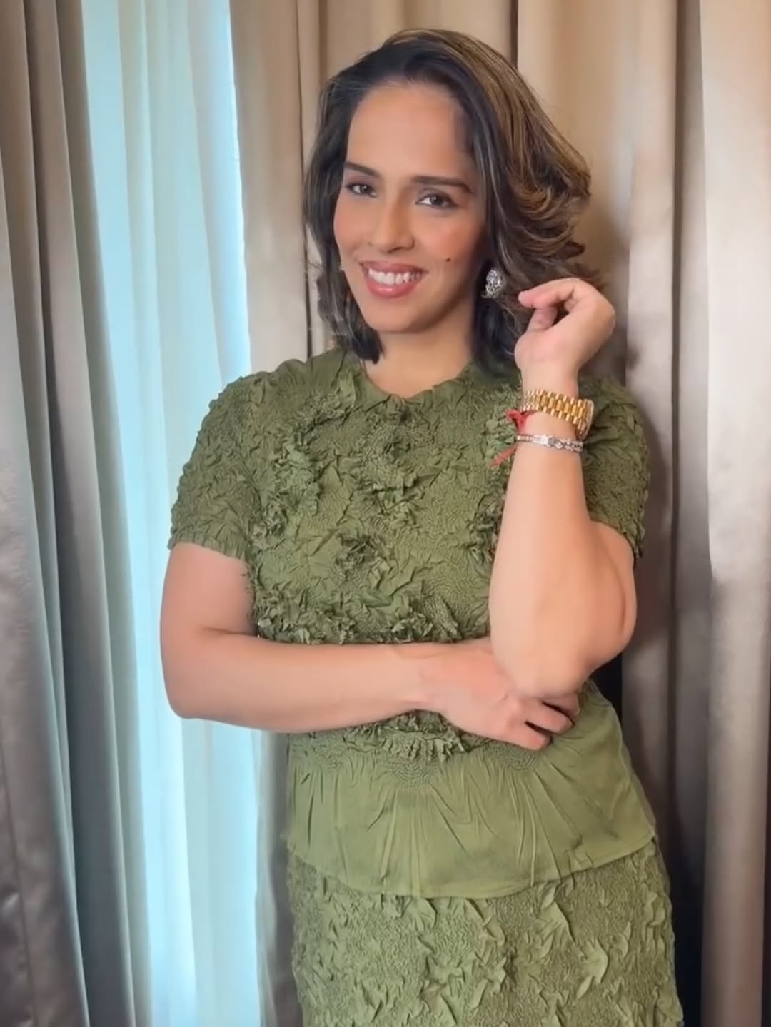 SAINA NEHWAL IN GREEN ASTER SKIRT SET