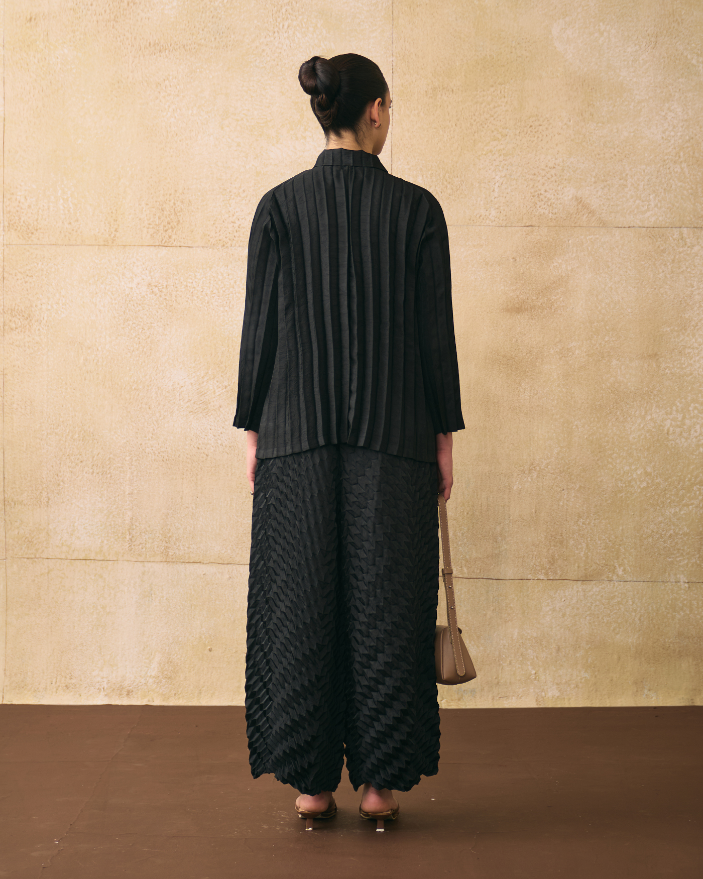 BLACK ANATONI COORD SET