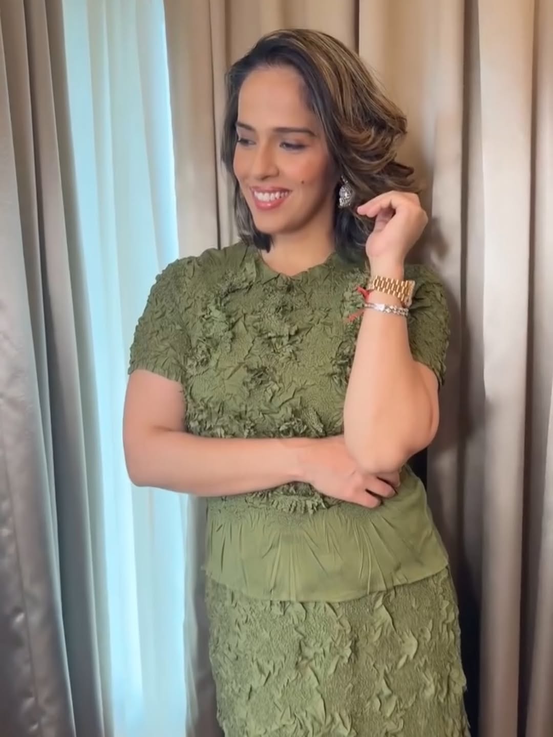 SAINA NEHWAL IN GREEN ASTER SKIRT SET