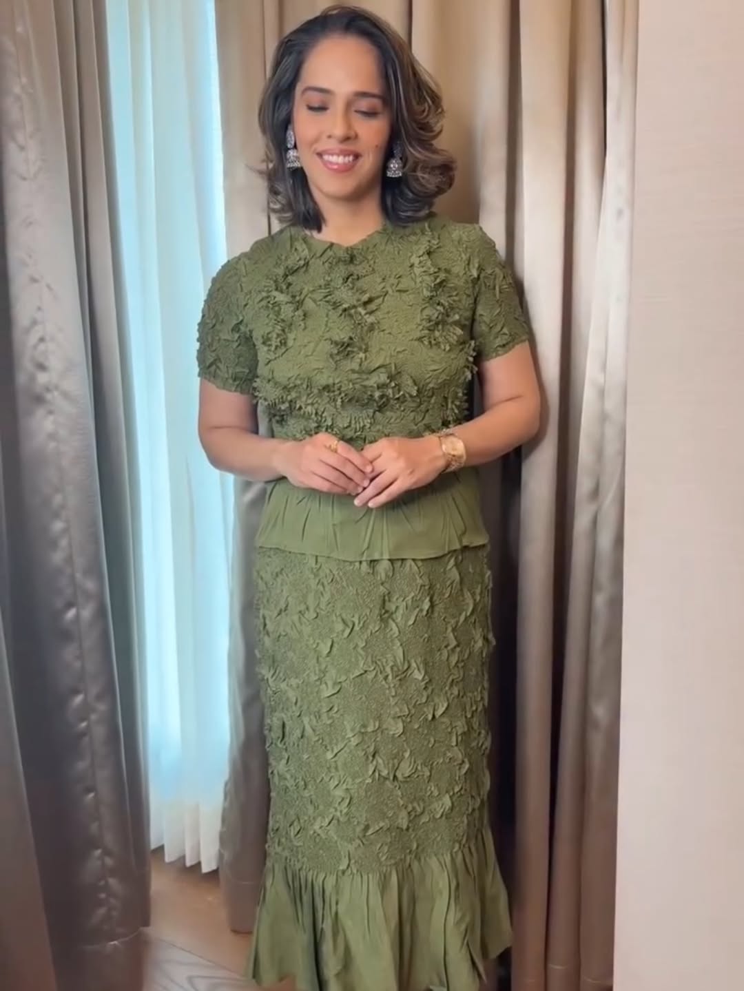SAINA NEHWAL IN GREEN ASTER SKIRT SET