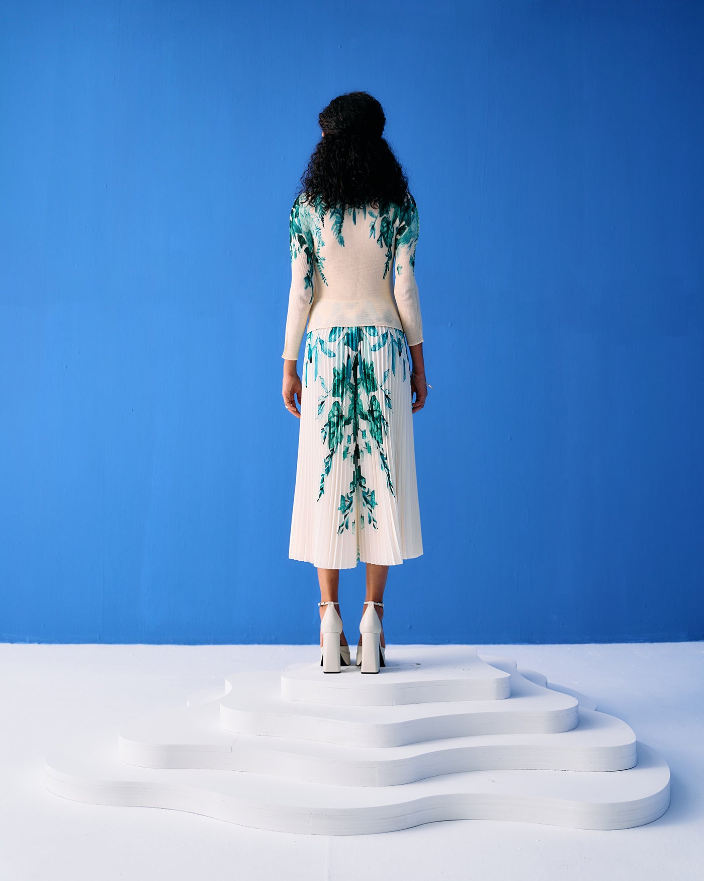 WHITE AND GREEN SPRING PRINT COORD SET