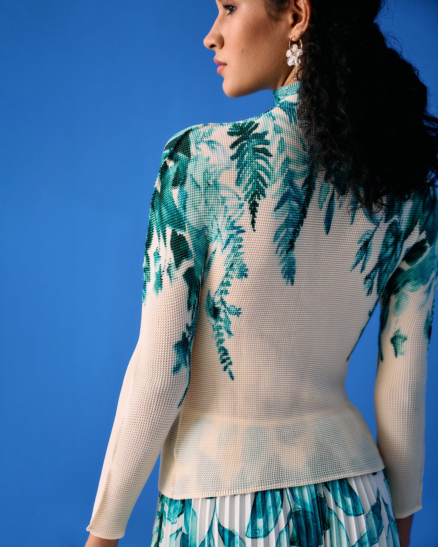 WHITE AND GREEN SPRING PRINT COORD SET