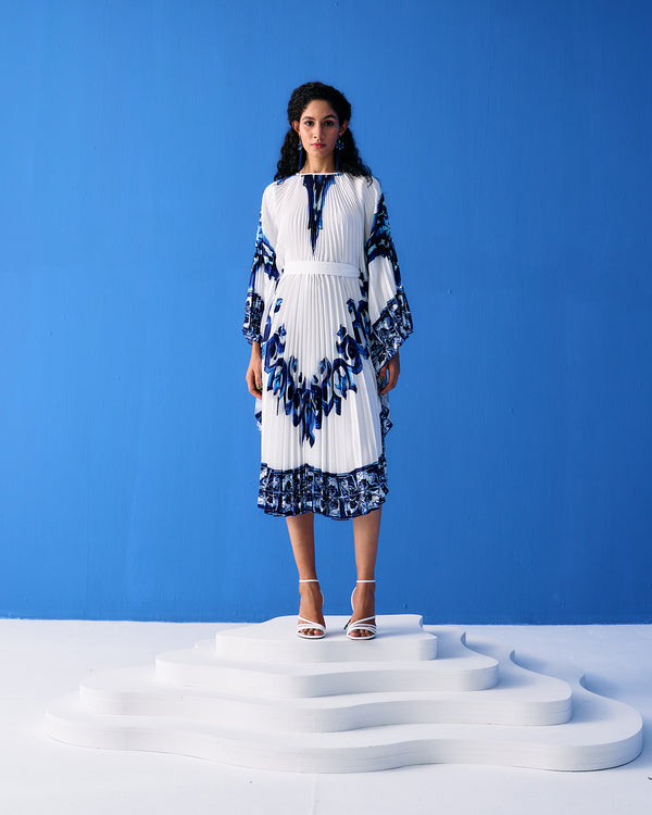 BLUE TROPICAL PRINTED PLEATED CAPE